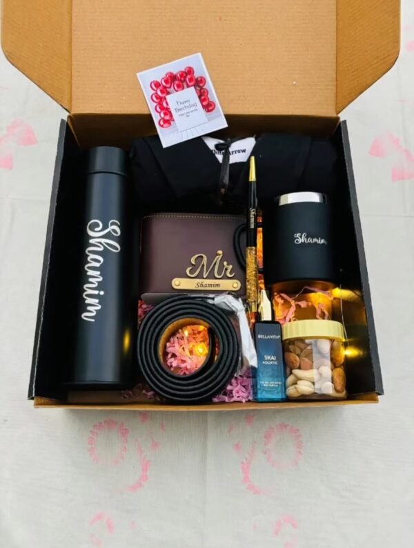 Personalized Men’s Gift Hamper – GiftsLo