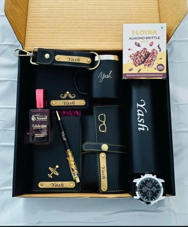 Personalized Men’s All Accessories Hamper | GiftsLo