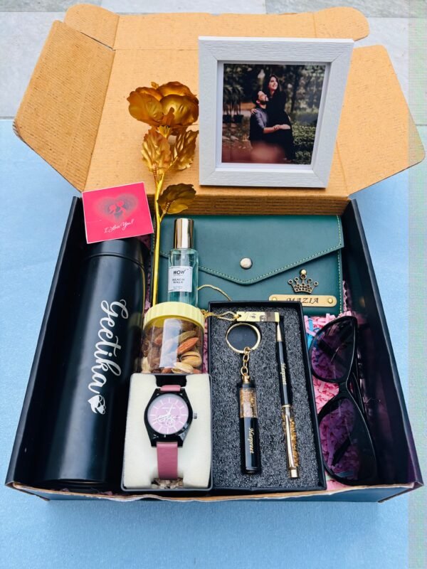 Luxury Personalized Gift Box for Her – Timeless Elegance by GiftsLo