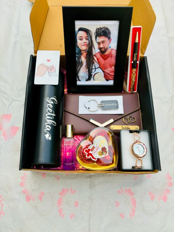 Personalized Luxury Gift Hamper for Her – By GiftsLo